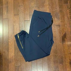 ZYIA Peak Jogger- Short